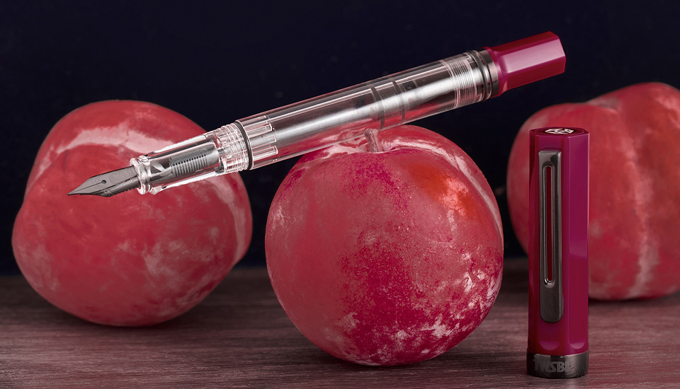 Plnicí pero TWSBI ECO Plum foto
